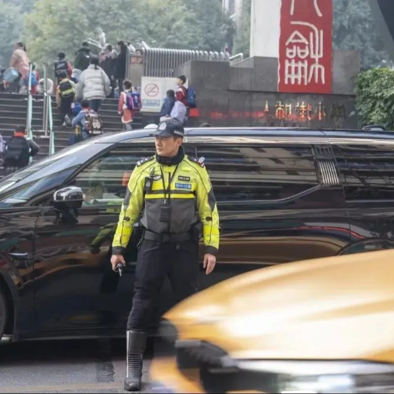  中心城區(qū)中小學(xué)春季開(kāi)學(xué)交通出行提示 __出行提示