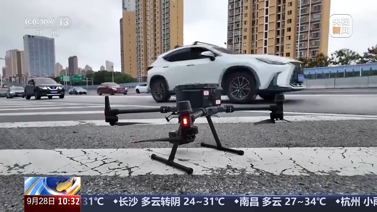 無(wú)信號(hào)燈路口通行規(guī)則_出行提示_國(guó)慶中秋假期交通安全風(fēng)險(xiǎn)