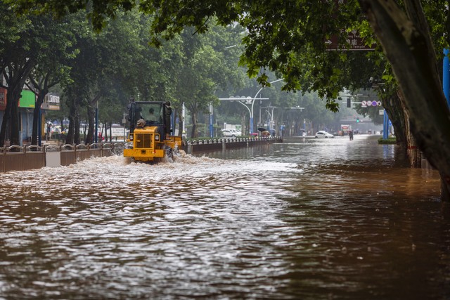 強降雨出行安全措施_暴雨天氣安全避險指南_出行提示