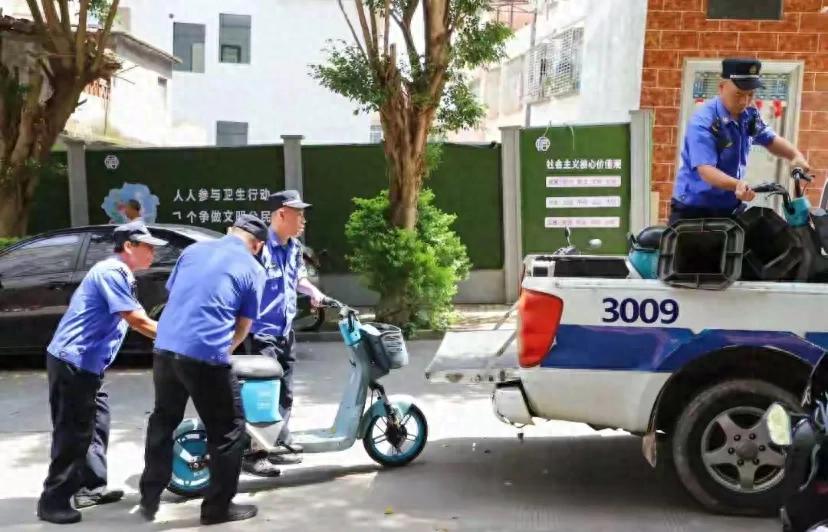 中老年出行替代方案_低速電動(dòng)車禁行政策_(dá)禁行