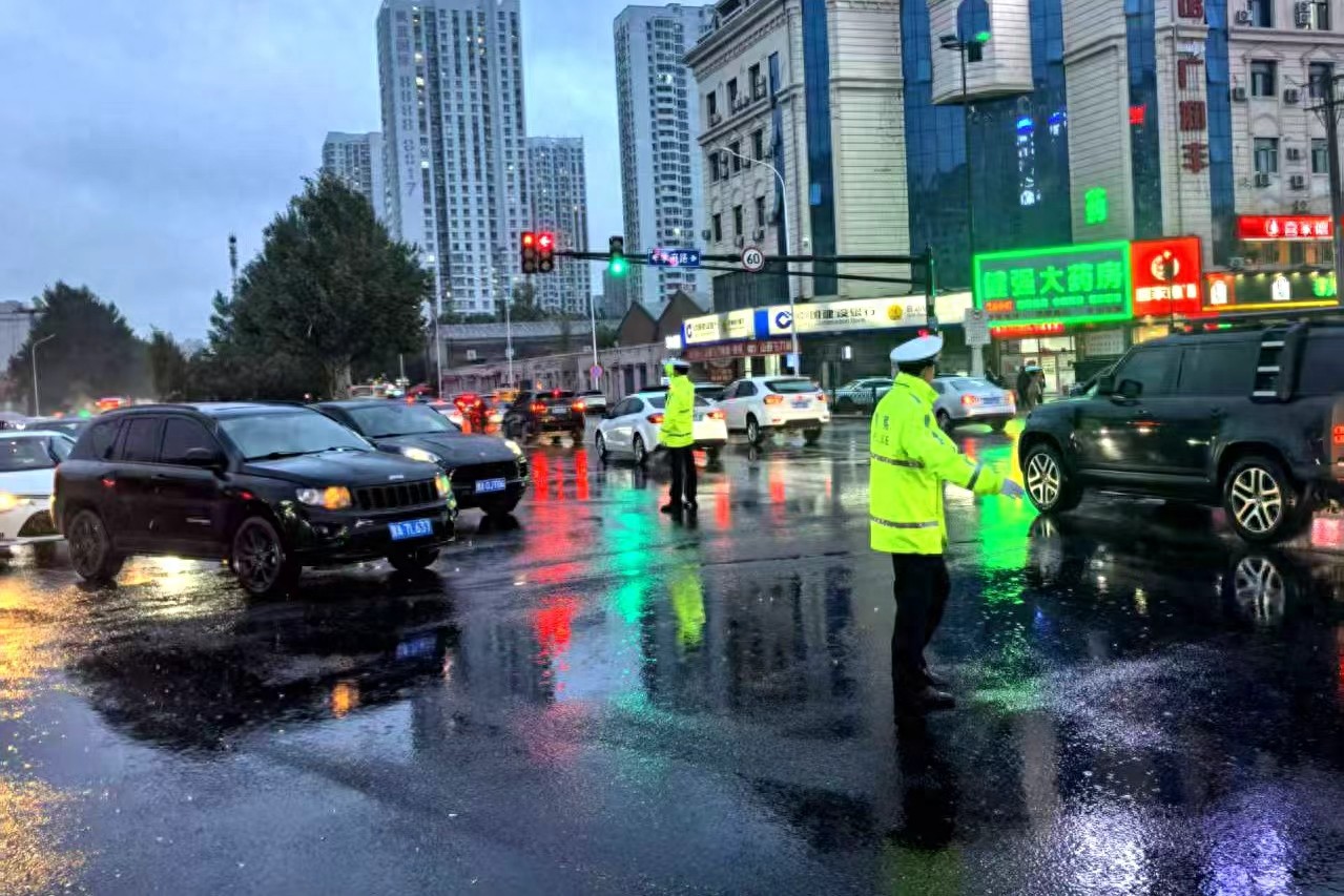 哈爾濱雨雪天氣交通出行提示_出行提示_哈爾濱高速公路封閉管控