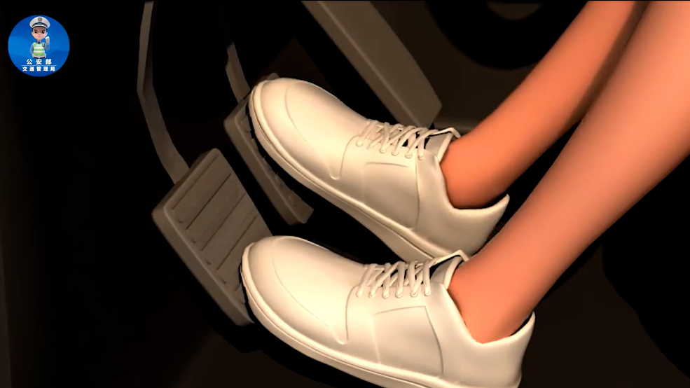 團霧天氣行車注意事項_出行提示_高速公路團霧安全駕駛