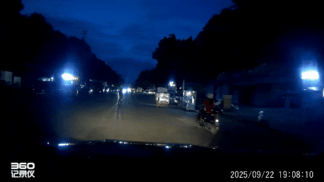 駕駛觀察禮讓行人_行車安全注意事項_路況