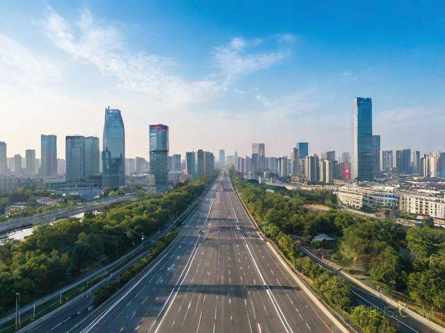 9月15日8時(shí)實(shí)時(shí)路況信息公布！城市道路與高速狀況全知曉